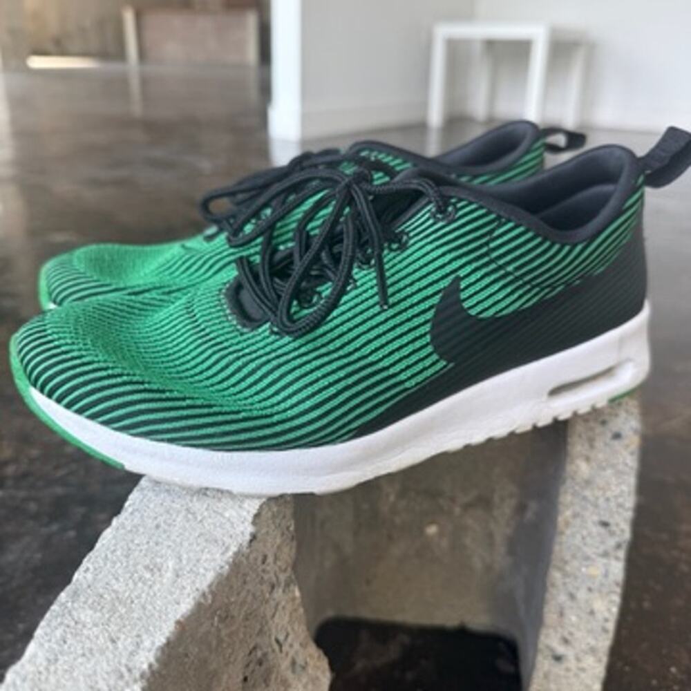 Nike Air Max Thea Women’s 7 Sneakers Green Black Running Shoes Athletic Trainers